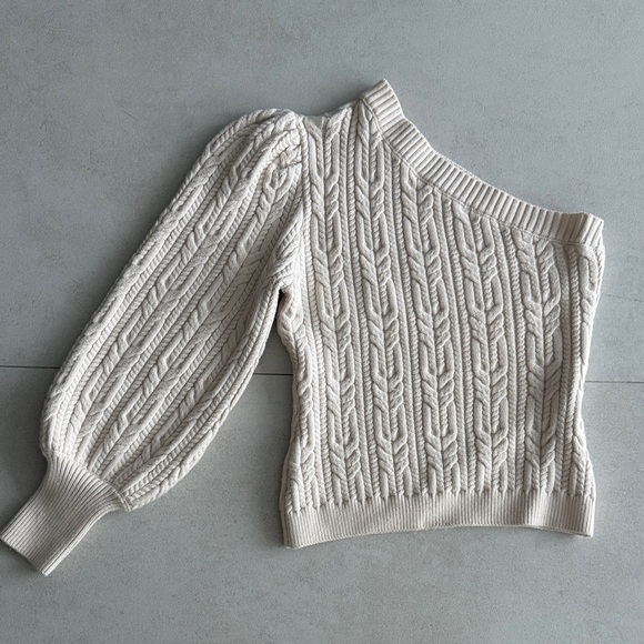 Zara Off-Shoulder Cream Sweater - Picture 1 of 9